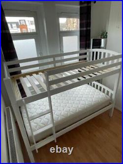 White Finish Solid Pine Wooden Bunk Bed